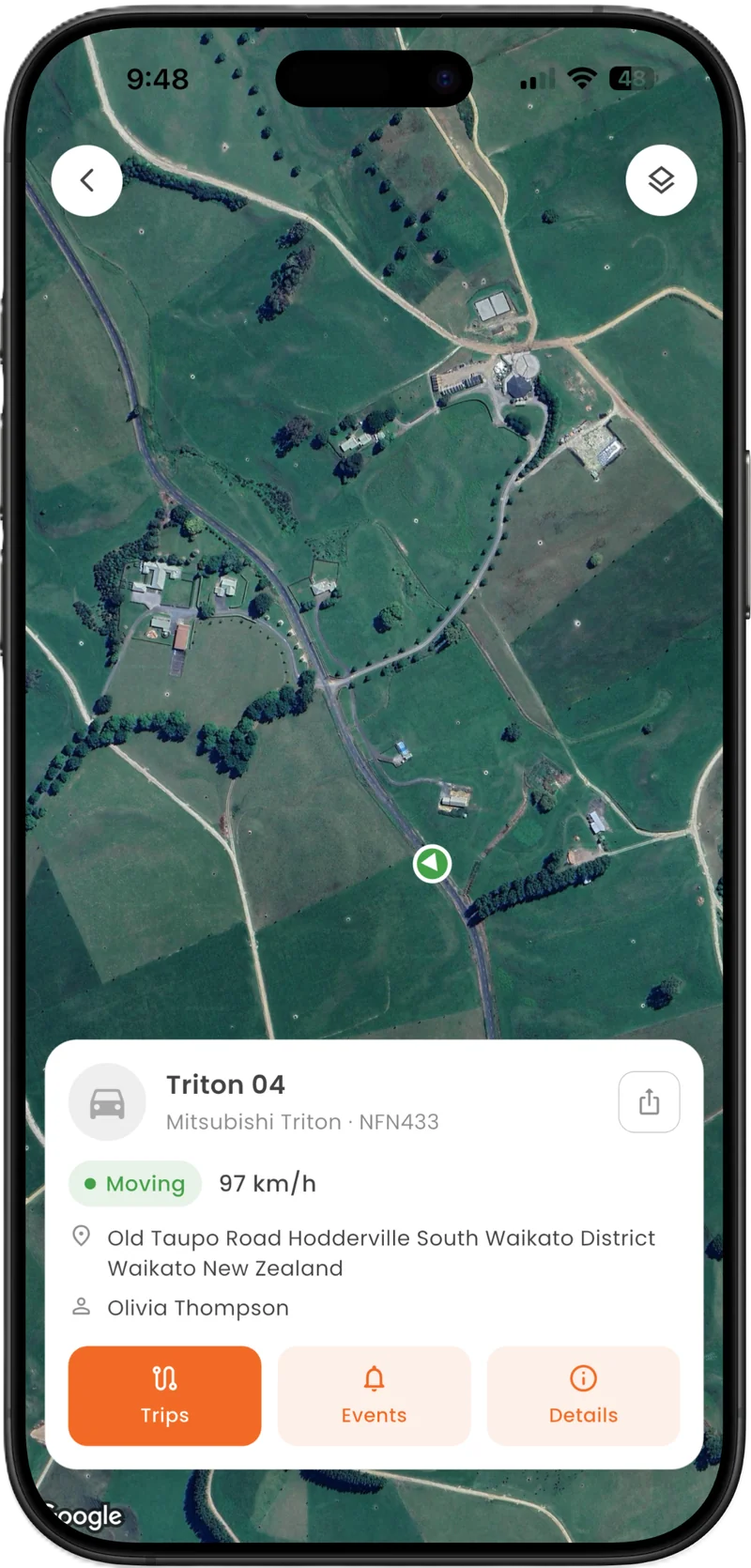 Vehicle details in the Fleet Track app with speed, address and driver